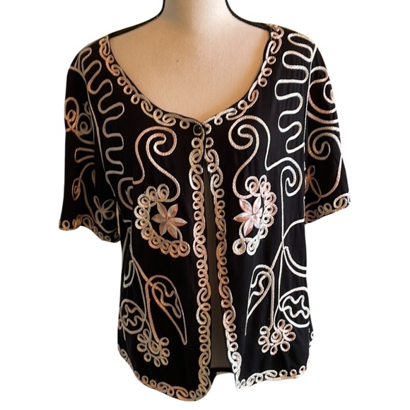 Object D'art Black Short Sleeve Embordered Jacket with Top Button Closure - Picture 1 of 6